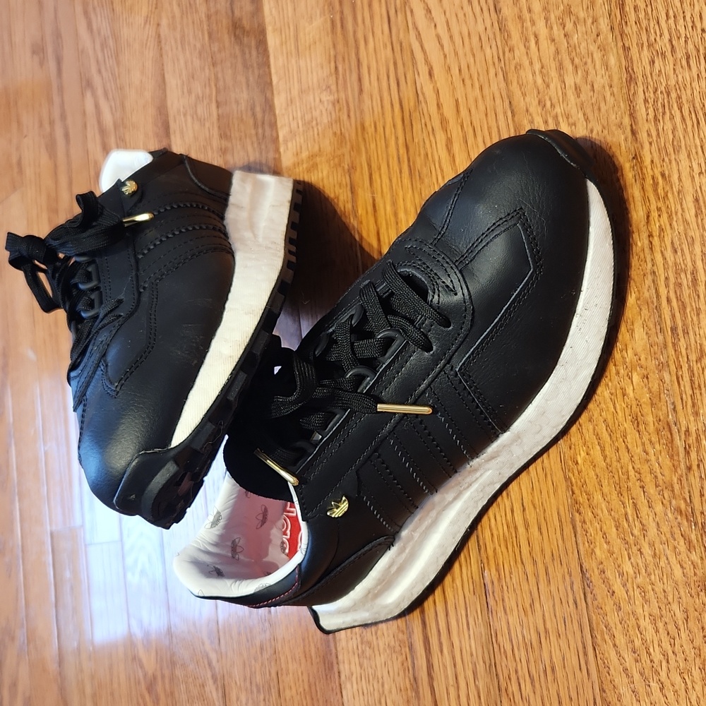 Adidas Retropy sneakers